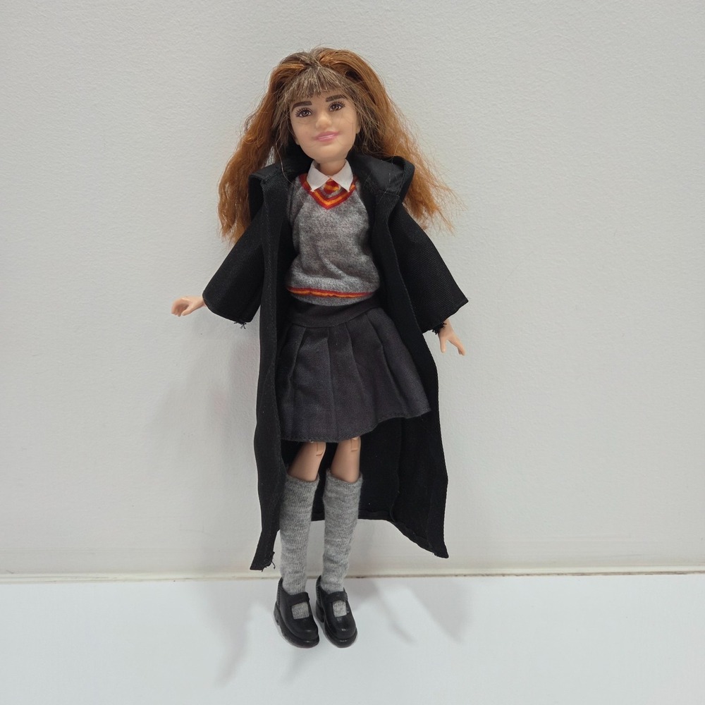 Harry Potter Hermione Granger Articulated Mattel Doll Wizarding World 2018 FYM51